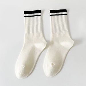 Calcetines de Mujer, Suaves, Transpirables, Antibacterianos, que Absorben la Humedad, Cálidos para Otoño e Invierno, Antiolor, Modernos - Product Image 5