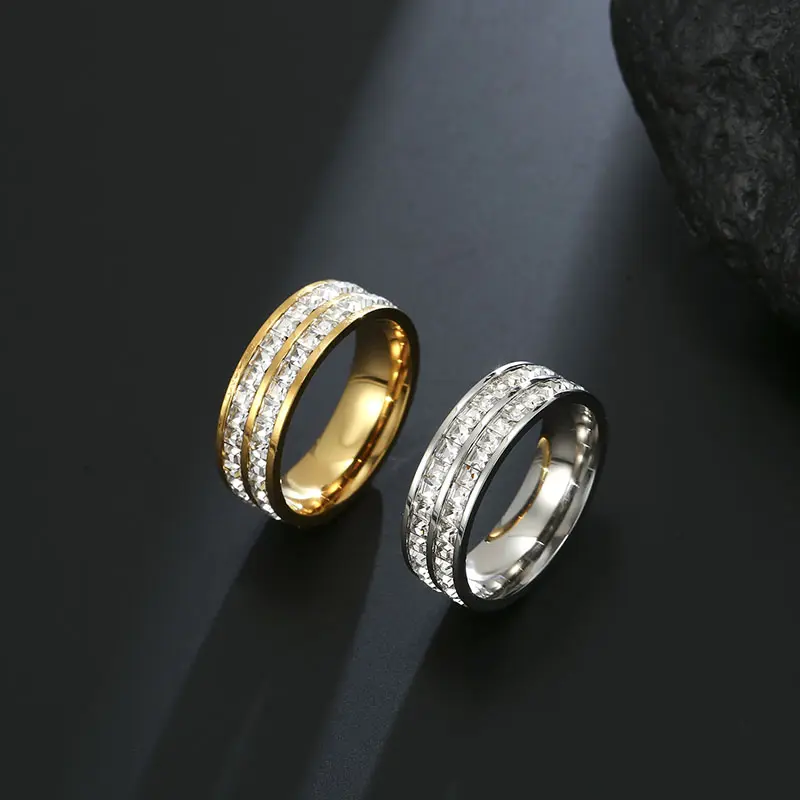 Lüks moda altın kaplama paslanmaz çelik çift katmanlı kristal elmas yüzük çift için