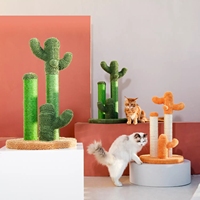 Vente en gros d'usine Entrepôt canadien Arbre à chat Cactus Poteau à gratter avec 3 boules pendantes de griffoir