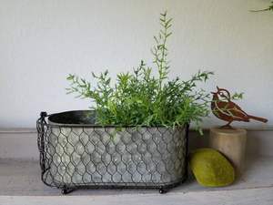 Pots à plantes classiques en terre cuite, fournis directement par l'usine, avec une aération et un drainage des racines superbes pour une croissance saine des plantes, en vente. - Product Image 3