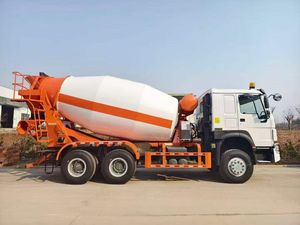 China Bestseller Sinotruk HOWO 6x4 Stahltank-Sattelauflieger Betonmischer-LKW 10-18m für Baustellen-Betontransport - Product Image 4