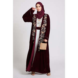 <span class=keywords><strong>Abito</strong></span> mussulmano di lusso a quattro pezzi in <span class=keywords><strong>velluto</strong></span> quattro pezzi decorato in raso <span class=keywords><strong>bordeaux</strong></span> e rosa con volant di Dubai - Product Image 5