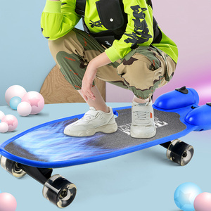 Personnalisé Surface Personnalisé 2 Deux Roue Enfants Fille <span class=keywords><strong>De</strong></span> Patinage Rouleau <span class=keywords><strong>Acheter</strong></span> En Gros Prix <span class=keywords><strong>Skate</strong></span> Board <span class=keywords><strong>Planche</strong></span> À Roulettes pour Enfants - Product Image 2