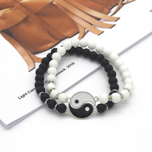 Pulseras de la suerte Yin Yang blancas y negras al por mayor para parejas, a la moda, a juego con el estilo <span class=keywords><strong>Tai</strong></span> Chi - Product Image 1