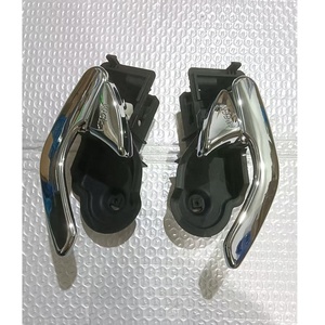 Pièces détachées automobiles <span class=keywords><strong>de</strong></span> haute <span class=keywords><strong>qualité</strong></span> Q, <span class=keywords><strong>poignée</strong></span> <span class=keywords><strong>de</strong></span> <span class=keywords><strong>porte</strong></span> intérieure <span class=keywords><strong>de</strong></span> voiture 1L8Z7822601AAA EC0159330N 1L8Z7822600AAA pour Ford Escape 3.0 2003-2004 - Product Image 4