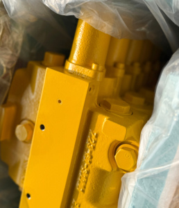 Accesorios para Maquinaria de Minería, Válvula de Control 723-66-21600, Apta para Bulldozer D375 D375A-6, Piezas para Vehículos de Construcción - Product Image 2