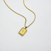 Vente en gros de pendentif diamant rectangulaire en acier inoxydable avec boîte plaquée or chaîne collier accessoire de bijouterie pour anniversaire mariage