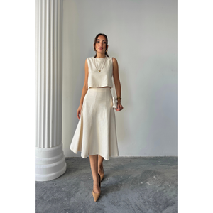 Conjunto de Dos Piezas de Alta Calidad: Blusa Sin Mangas de Gabardina Beige y Falda Campana de Cintura Alta - Product Image 4