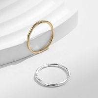 Bague personnalisée en argent sterling 925 OEM, style hip-hop, petite, tendance, unique, pour femmes, pas chère, empilable, plaquée or, simple, pour les doigts