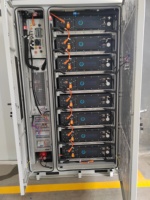 Système de Stockage d'Énergie Commercial et Industriel 100kW 125kW avec Onduleur Solaire et Batteries 233kWh 261kWh - Armoire de Stockage DC