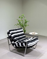Fauteuil d'appoint moderne de luxe en tissu rayé, écologique et portable, avec base en traîneau chromé, style italien, pour salon
