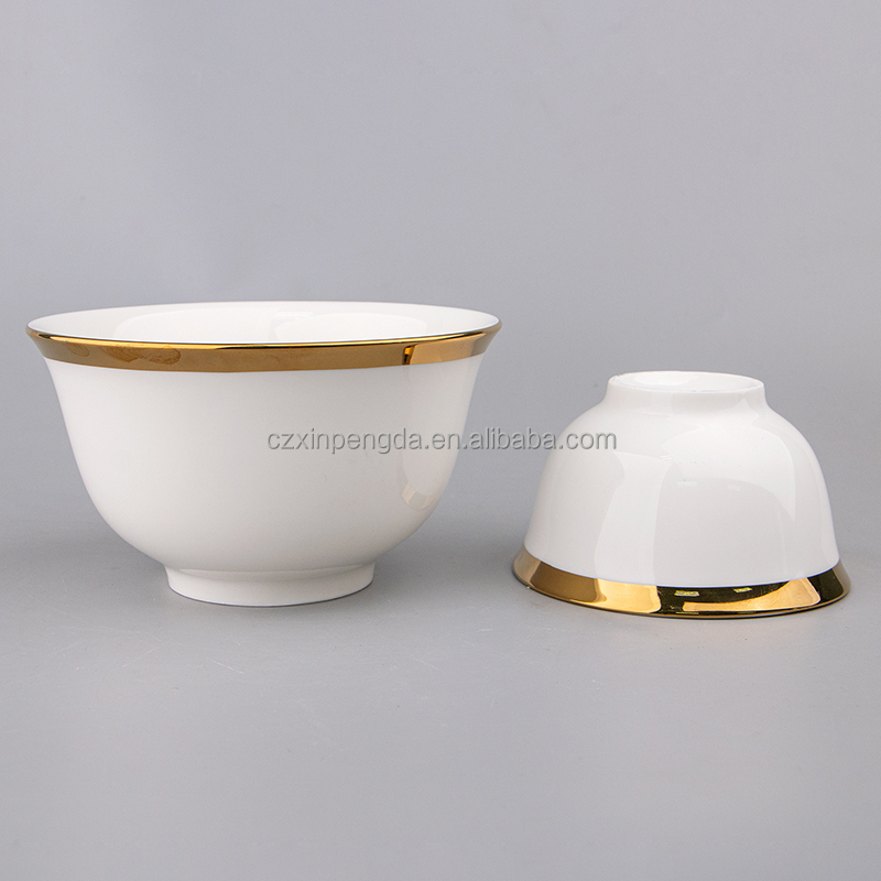 Blanco con borde de oro