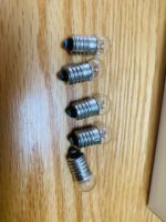 Expériences électriques des étudiants chauds 1.5V 2.5V 3.8V petite ampoule E10 tête ronde bricolage