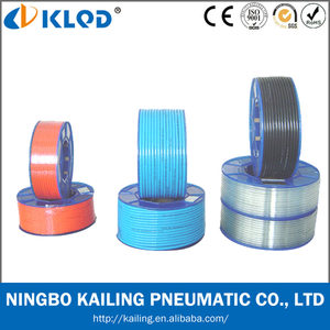 Tuyau en <span class=keywords><strong>Tube</strong></span> <span class=keywords><strong>PU</strong></span> pneumatique en polyuréthane, <span class=keywords><strong>Tube</strong></span> de couleur bleue et rouge 1/4mm 200 m, en polyuréthane - Product Image 3