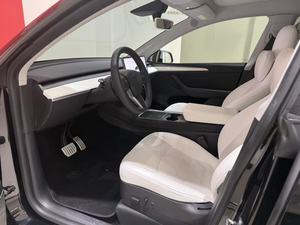 <span class=keywords><strong>Tesla</strong></span> Model <span class=keywords><strong>Y</strong></span> <span class=keywords><strong>Performance</strong></span> <span class=keywords><strong>2023</strong></span> : Améliorations et design élégant - Product Image 5