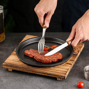Design nordique ustensiles <span class=keywords><strong>de</strong></span> cuisine <span class=keywords><strong>en</strong></span> <span class=keywords><strong>fonte</strong></span> Steak poêle à frire avec poignée vache grésillement rond ovale <span class=keywords><strong>plaque</strong></span> pour usage <span class=keywords><strong>en</strong></span> cuisine - Product Image 3