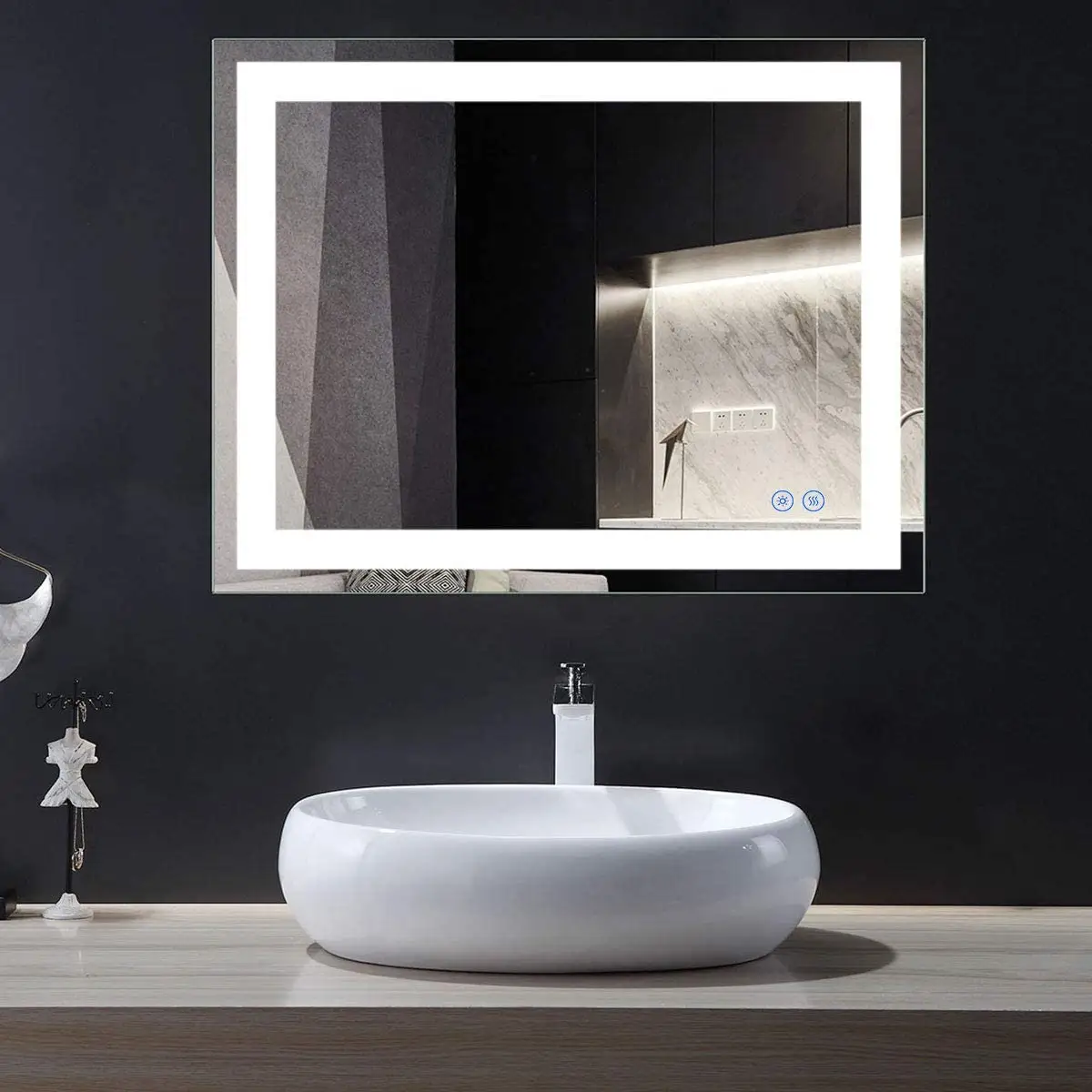 Modern Luxury IP 44 Waterproof Anti-fog Decorative Wall Mirror Home Smart Backlit Hotel Bathroom Mirror With Led Lights