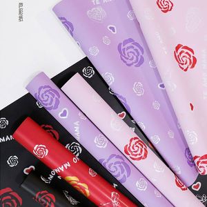 Papier d'emballage pour fleurs en plastique imprimé avec motif de cœur de rose, 58*58cm, 20 feuilles/sac, matériel d'emballage pour fleuristes, pour les fleuristes - Product Image 3