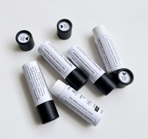 Emballage cosmétique en tube biodégradable et écologique, en carton kraft, type push-up, pour baume à lèvres - Product Image 2