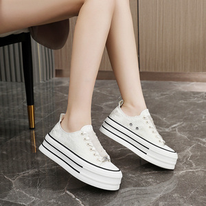Chaussures en toile tendance sport pour femme, à semelle épaisse et rehaussante, antidérapantes et respirantes, pour l'automne, l'été et le printemps, fabriquées en Chine - Product Image 4