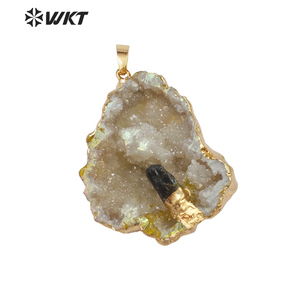 <span class=keywords><strong>Colgante</strong></span> de <span class=keywords><strong>turmalina</strong></span> <span class=keywords><strong>negra</strong></span> de WT-P1420 para mujer, adorno de oro en forma aleatoria, joyería de moda, <span class=keywords><strong>colgante</strong></span> de cuarzo <span class=keywords><strong>Natural</strong></span> de geoda - Product Image 1