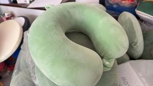 Wholesale China <b>Memory</b> <b>Foam</b> U-Shape Pillow Custom Logo Portable Camping & Travel Airplane Washable Anti-static Folded - Product Image 3