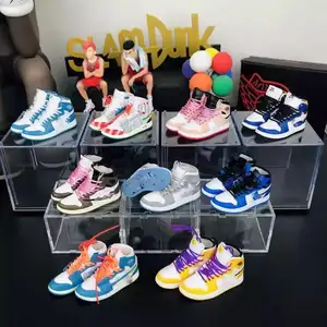 Toplu hazır 3D Mini Sneakers ucuz promosyon karikatür Aj ayakkabı anahtarlıklar şekli Pvc anahtarlıklar