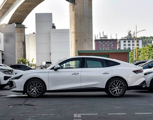 En stock – Nouvelle voiture à essence SAIC MG7 2026 – Véhicule 1.5T 300DCT – Édition Luxe SAIC MG7 - Product Image 6