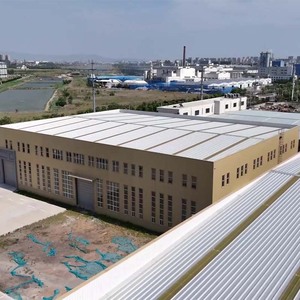 Kits de <span class=keywords><strong>hangar</strong></span> en métal de construction d'entrepôt de structure en acier préfabriquée de haute qualité à faible coût en Chine - Product Image 4