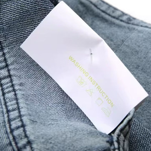 Quảng trường quần áo thẻ quần eo nhãn không dệt <span class=keywords><strong>jeans</strong></span> trở lại túi phim hoạt hình với kích thước tấm Logo mềm treo thẻ tùy chỉnh - Product Image 2