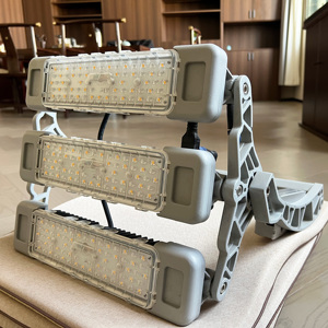 Lámpara LED <span class=keywords><strong>de</strong></span> Alta Potencia para Estadios, Campos <span class=keywords><strong>de</strong></span> Fútbol, Canchas <span class=keywords><strong>de</strong></span> Tenis, Iluminación <span class=keywords><strong>de</strong></span> Calles, IP68, Garantía <span class=keywords><strong>de</strong></span> 5 Años para una Iluminación Controlada - Product Image 1