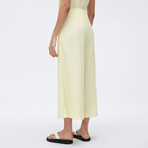 Pantalon Capri Athlétique Ample et Court, Respirant, Séchage Rapide, Taille Haute Élastique, Coupe Droite Large, Idéal Sport et Loisirs - Product Image 3