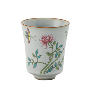 Taza de té de cerámica Ru Ware, diseño de mariposa y flor en blanco lunar, estilo chino tradicional, taza individual de lujo retro para el té de la tarde. - Product Image 5