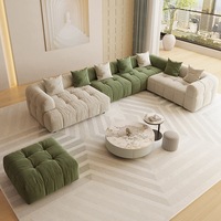 Sofá Modular Timberight Único en Dos Tonos Crema y Verde Oliva, con Tapizado Acanalado, para Hotel de Estilo Nórdico
