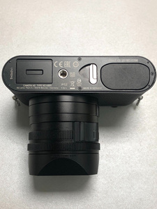 Leica Q2 90% Nueva con Lente ASPH de 28 mm f/1.7, Cámara Compacta de Fotograma Completo de 47.3MP y 4K - Product Image 6