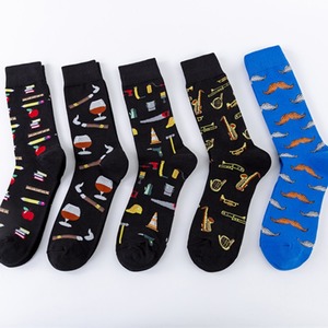 Calcetines de Algodón con Diseño Personalizado al por Mayor, Calcetines Divertidos con Estilo Nuevo, Calcetines Versátiles con Estampado de Vino, Bigote, Música, Matemáticas, Deportivos, Unisex - Product Image 1