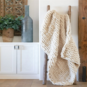 Nhà Máy Bán Buôn Nhung Chăn Sợi 2Cm Len Bé Sợi Fluffy Tay Đan Dày Cồng Kềnh Chunky Chenille Sợi - Product Image 3