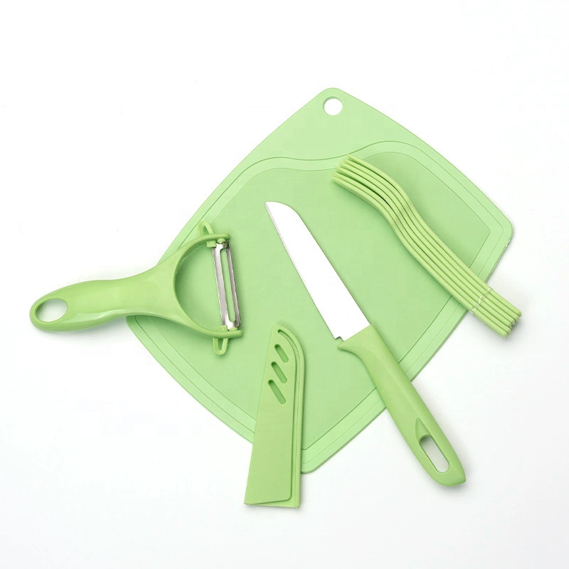Factory Wholesale Kitchen Stainless Steel Kids Knife Set With Plastic Cutting Board and Paring Knife, Dinner Fork