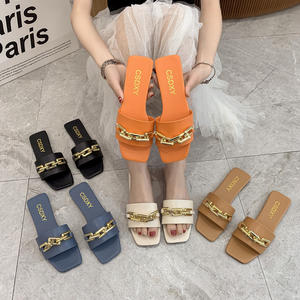 รองเท้าแตะส้นแบนของผู้หญิงขนาดใหญ่รองเท้าแตะสายโซ่ <span class=keywords><strong>M666</strong></span> - Product Image 1