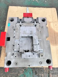 Custom professionale stampo ad iniezione per PA PP PU <span class=keywords><strong>ABS</strong></span> <span class=keywords><strong>Silicone</strong></span> P20 metallo modanature freddo corridore domestico PVC PC produttore - Product Image 3