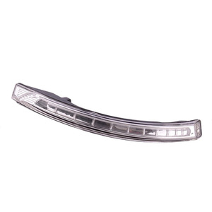 ไฟเลี้ยวกระจกมองหลังซ้าย Kia Sportage ปี 2011-2015 รุ่น 876143W100 อะไหล่ทดแทน - Product Image 1