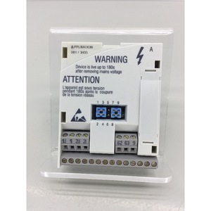 เครื่องแปลงความถี่ Lenze รุ่น E82ZAFAC001 400V 750W ควบคุมแบบเวกเตอร์สามเฟส IP20 - Product Image 2