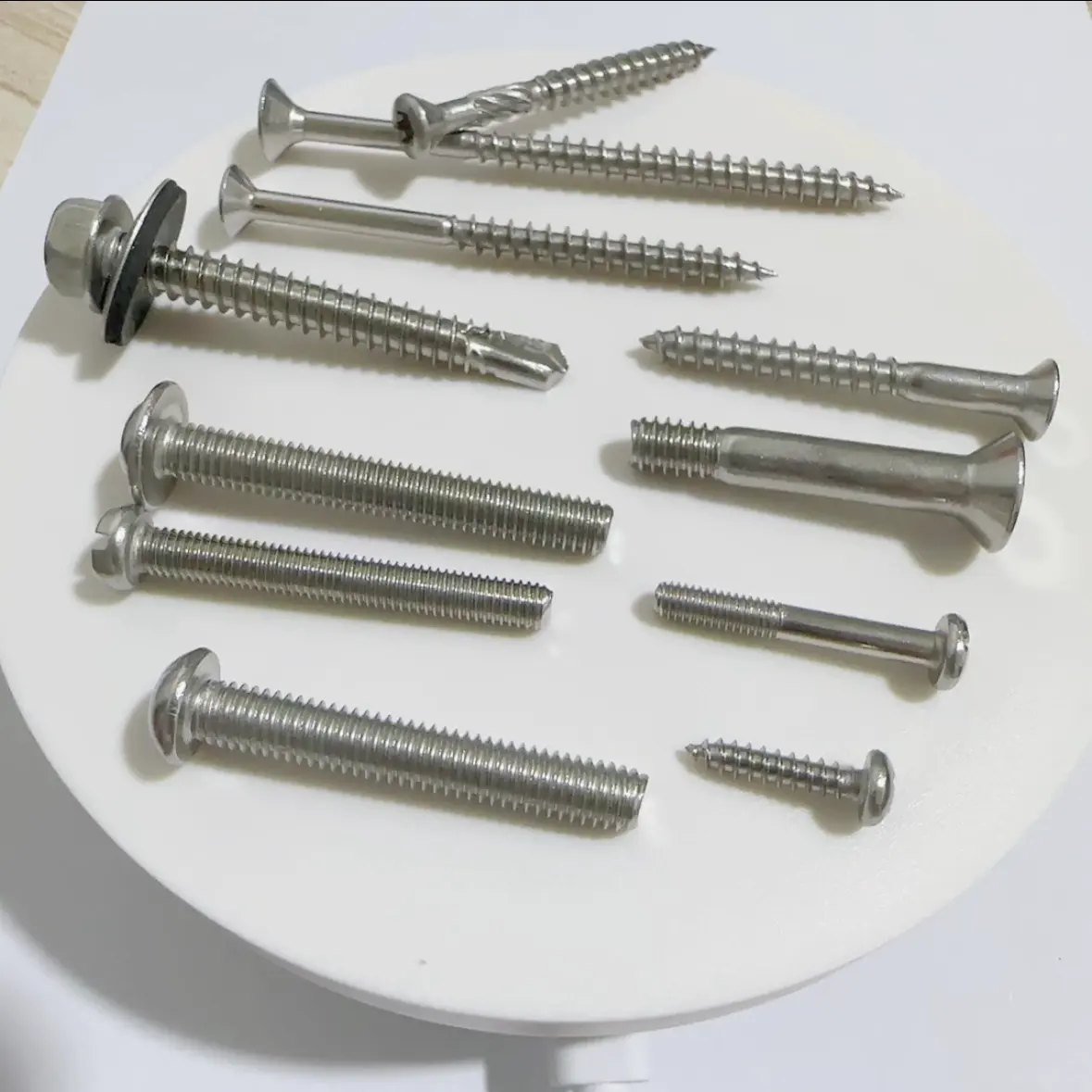 Unique Design Hot Sale Stainless Steel Security Torx Flat Head Screw And Rivets