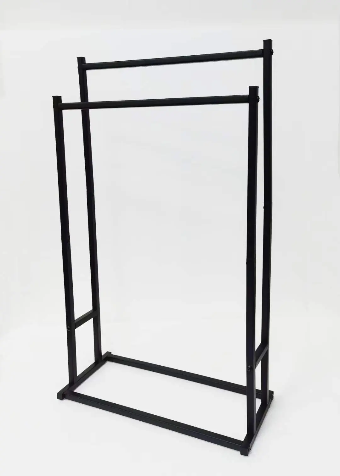 Neueste schwarze Badezimmer stehende Edelstahl Handtuch halter Tower Regal Handtuch Trockner Kleiderbügel