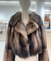 Manteau court en fourrure de vison pour femme, style élégant et noble, vêtement d'extérieur de luxe en véritable fourrure de vison avec dégradé de couleurs naturel