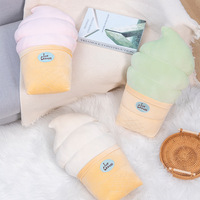 Coussin créatif tricolore en peluche courte modèle crème glacée, rembourrage en coton PP, hauteur 31-50 cm, unisexe, pour le bureau ou la pause déjeuner - Design Matcha