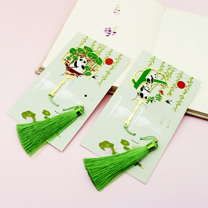 Regalo perfetto per gli amanti dei libri Design personalizzato inciso in bianco oro ottone metallo segnalibro pagina pennarelli con nappe - Product Image 2