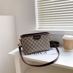 กระเป๋าสะพายไหล่ผู้หญิงสไตล์วินเทจ ลายเรขาคณิต ป้องกันการโจรกรรม วัสดุ PU คุณภาพสูง ซับในโพลีเอสเตอร์ สำหรับใช้ในชีวิตประจำวัน - Product Image 3