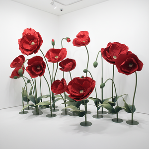 Fiori di Papavero Artificiali Giganti Rossi in Carta Crespa, Perfetti per Decorazioni di Matrimoni, Feste e Festività - Product Image 1