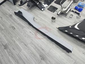 Para <span class=keywords><strong>Ferrari</strong></span> <span class=keywords><strong>458</strong></span> Italy Upgrade SP estilo medio fibra de carbono parachoques delantero parachoques trasero falda lateral capó tubo de escape Kit de cuerpo - Product Image 5